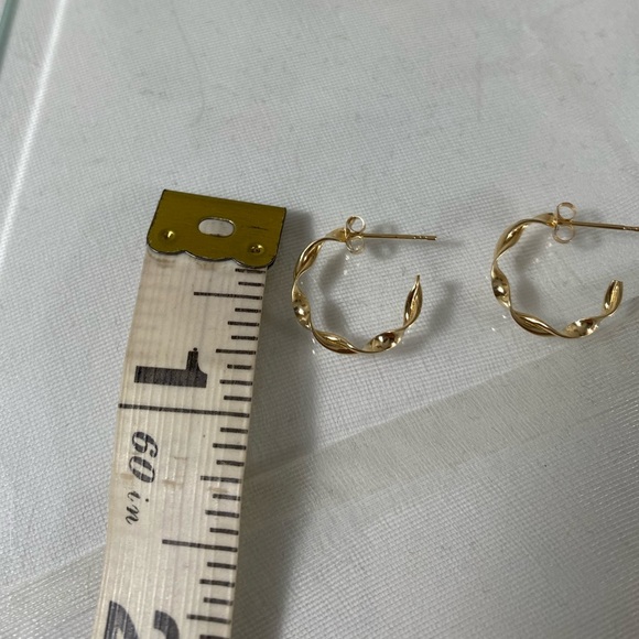 14K YELLOW GOLD twisted half hoop earrings REAL GOLD - Picture 9 of 13